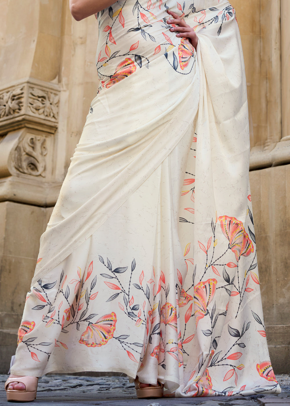 Off White Luxurious Satin Crepe Saree – Elegance with a Graceful Drape