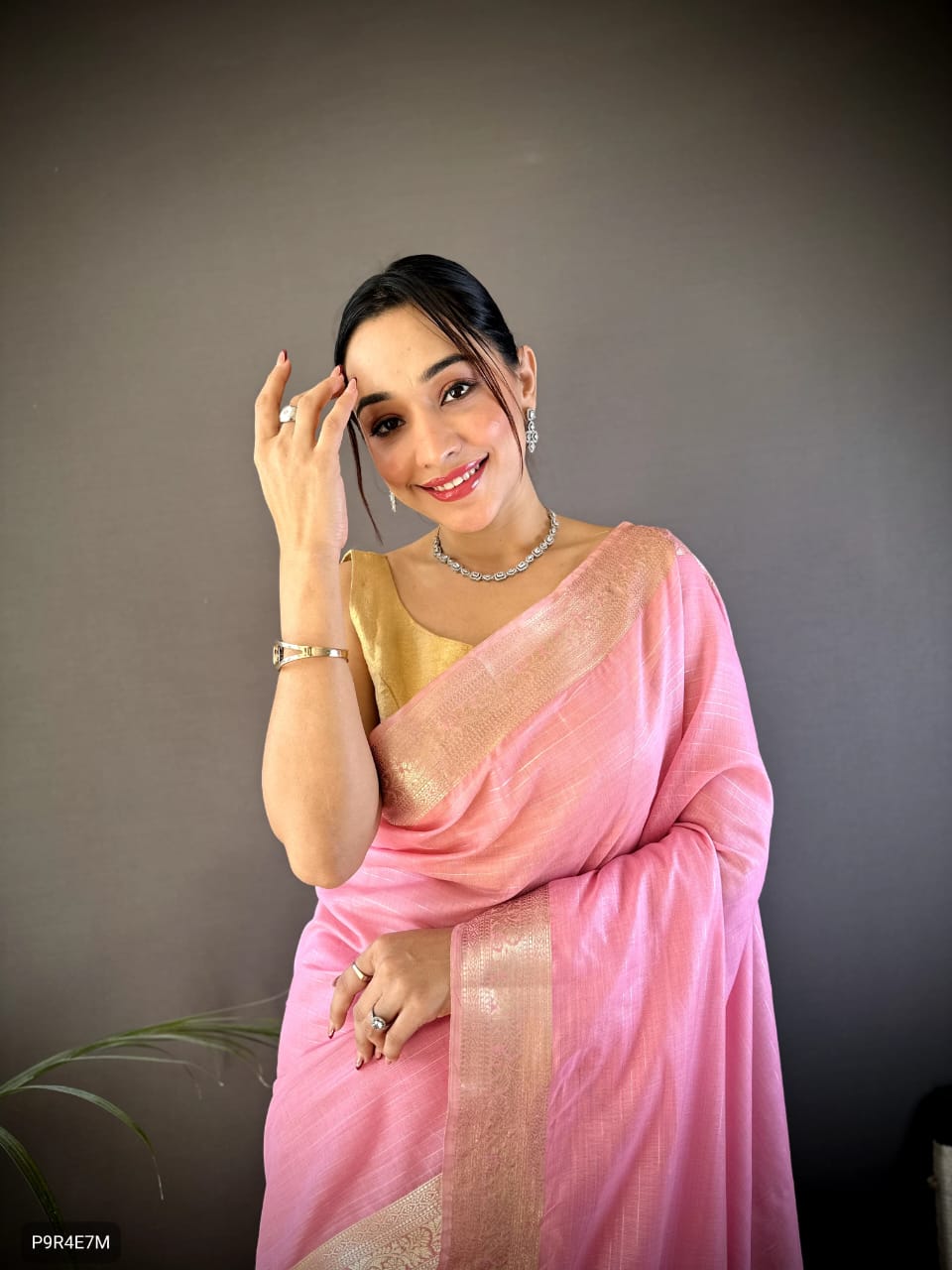 Onam Festival Special Cotton Saree with Zari Checks & Lagadi Pallu – Traditional Kerala Saree with Zari Border & Weaving Blouse