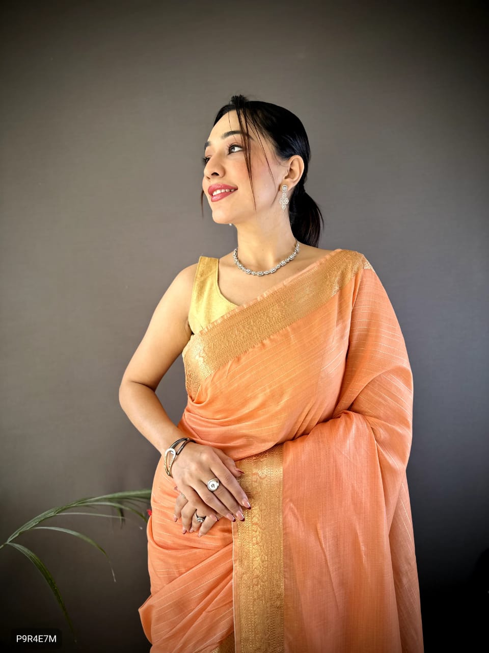 Onam Festival Special Cotton Saree with Zari Checks & Lagadi Pallu – Traditional Kerala Saree with Zari Border & Weaving Blouse