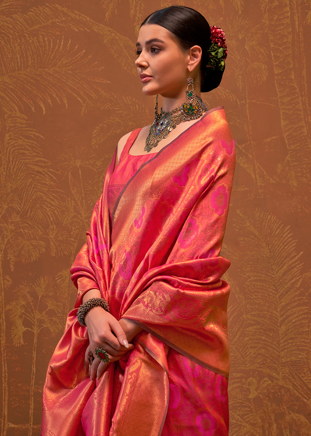 Peach Elegant Blended Silk Banarasi Saree with Blouse Piece – Timeless Traditional Charm