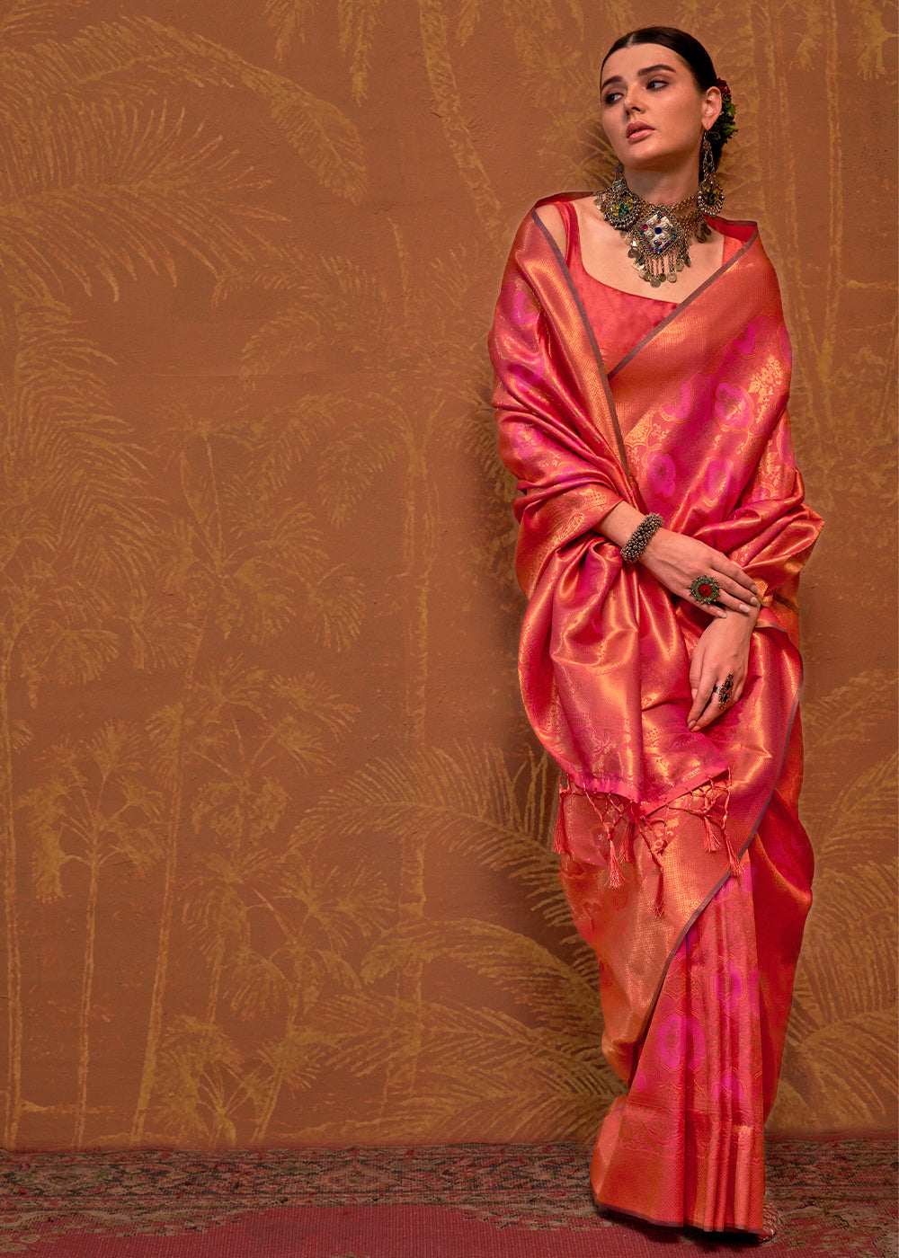 Peach Elegant Blended Silk Banarasi Saree with Blouse Piece – Timeless Traditional Charm