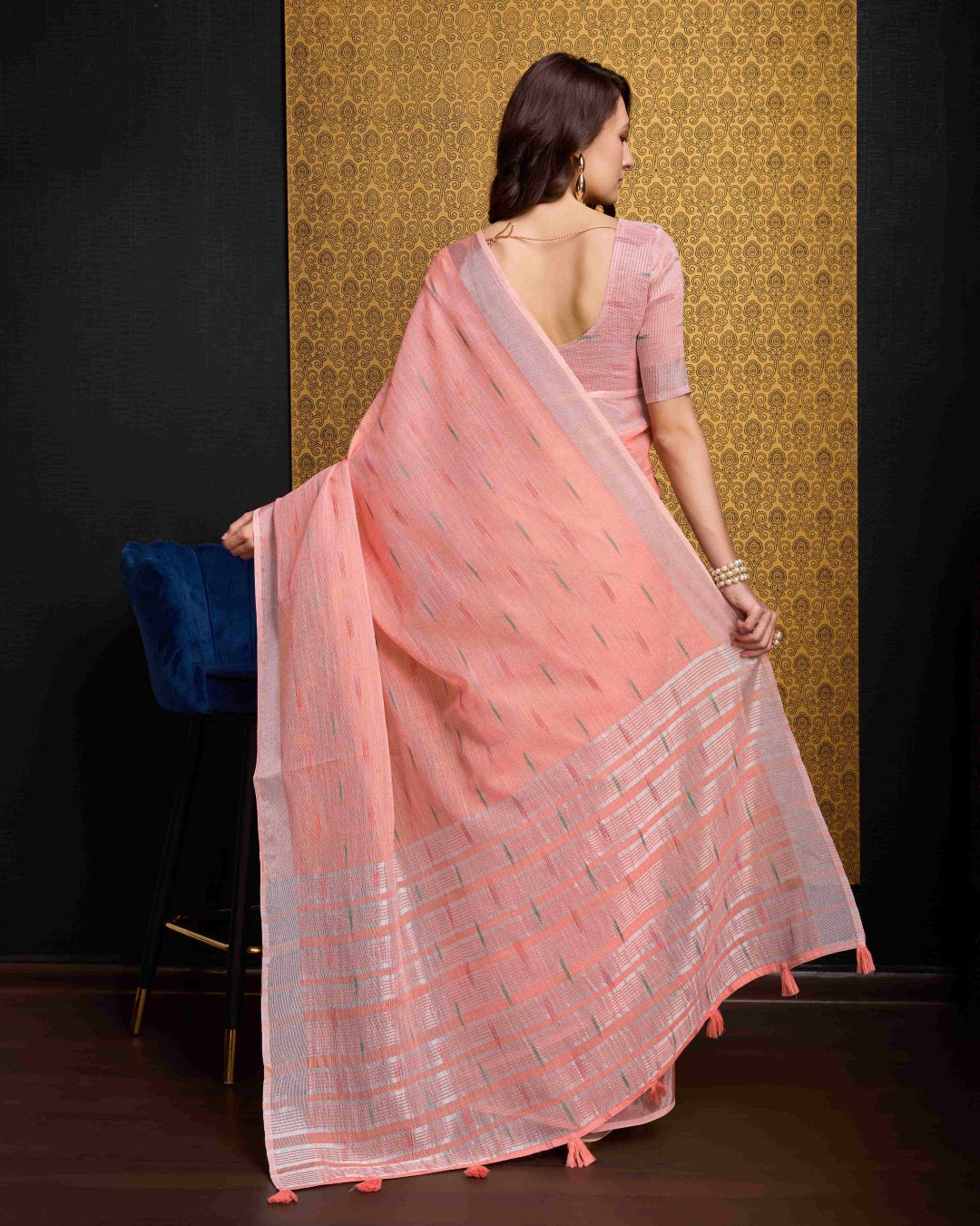 Peach Elegant & Gold-Toned Ikat Woven Saree with Zari Border