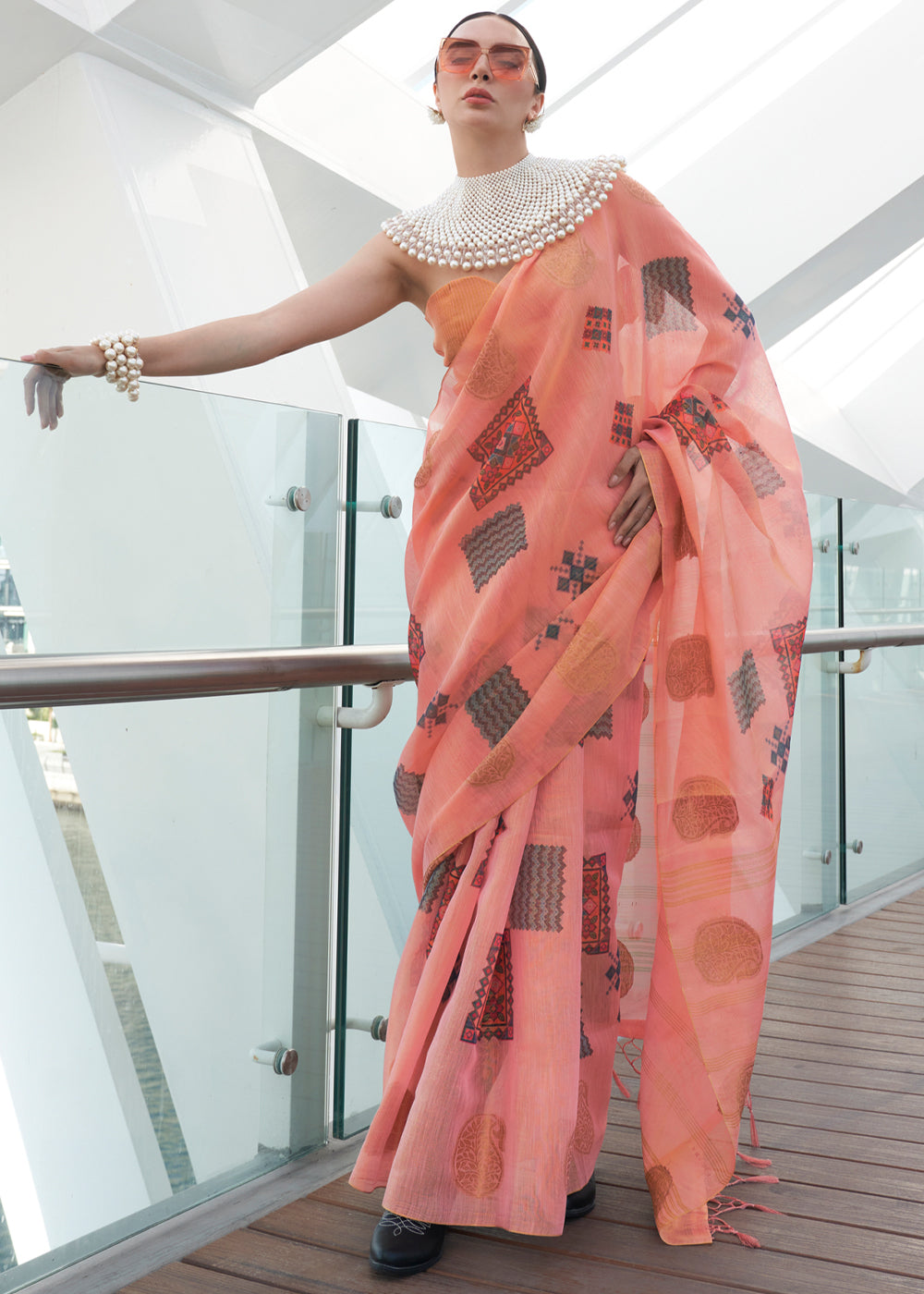 Peach Elegant Linen Silk Saree – Breathable & Stylish with Blouse Piece