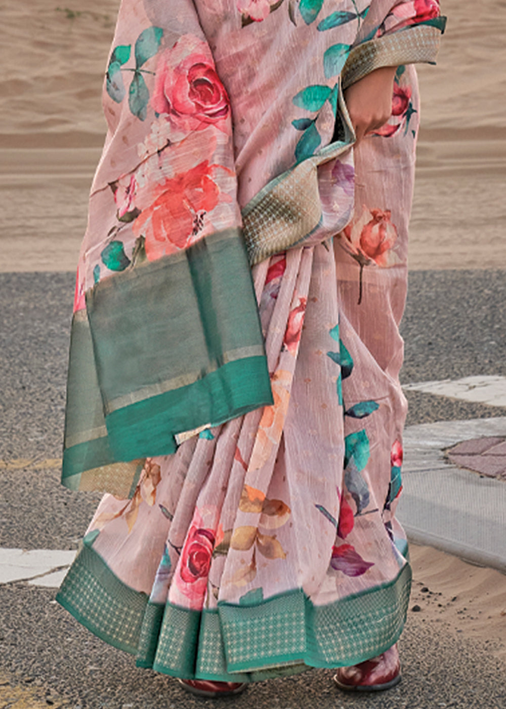Pestel Pink Elegant Blended Linen Silk Saree – Breathable & Stylish for All Seasons