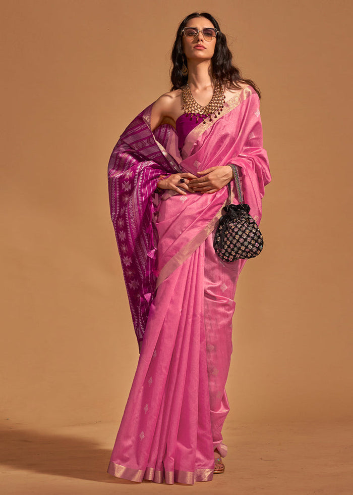 Pink Elegant Banarasi Blended Silk Saree with Intricate Timeless Design – Ideal for Grand Occasions