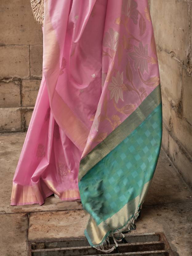 Pink Elegant Banarasi Silk Blend Saree with Tassel Detailing – Unstitched Blouse Piece