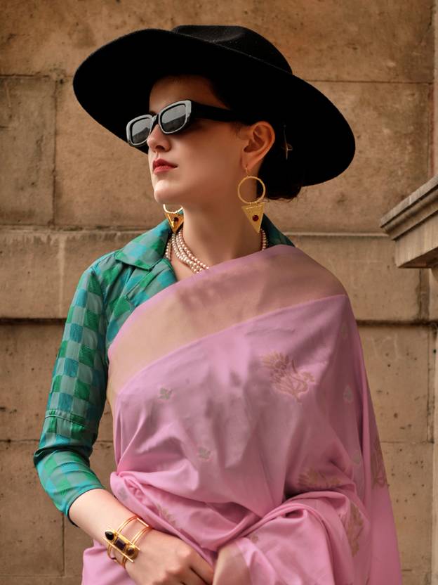 Pink Elegant Banarasi Silk Blend Saree with Tassel Detailing – Unstitched Blouse Piece