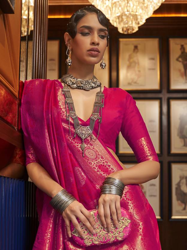 Pink Elegant Banarasi Silk Blend Saree with Unstitched Blouse Piece