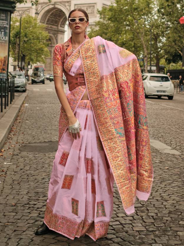 Pink Elegant Banarasi Silk Blend Woven Saree with Unstitched Blouse Piece