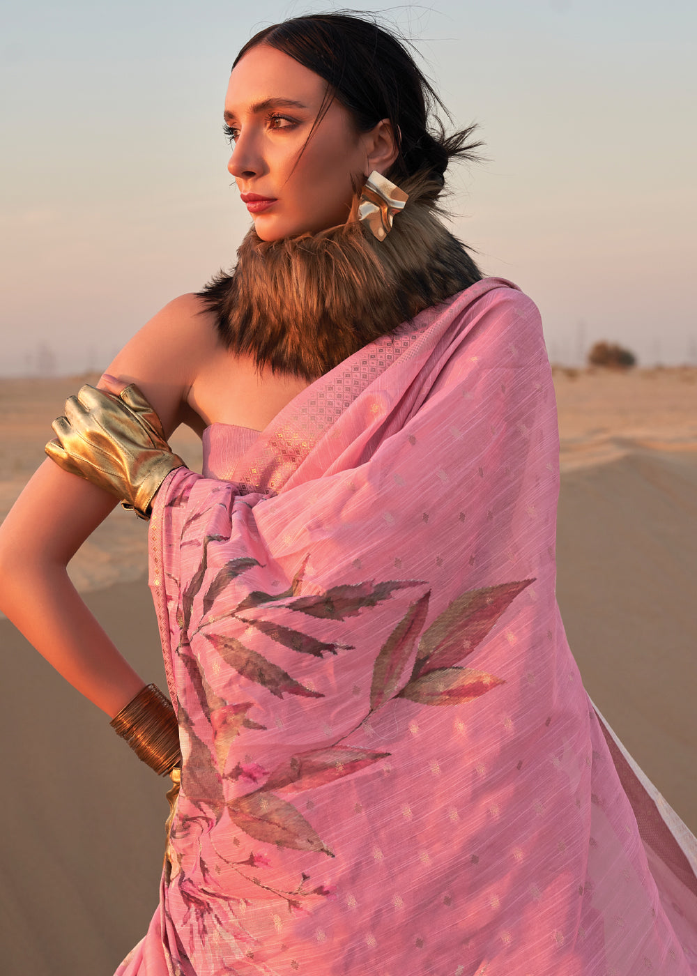 Pink Elegant Blended Linen Silk Saree – Breathable & Stylish for All Seasons