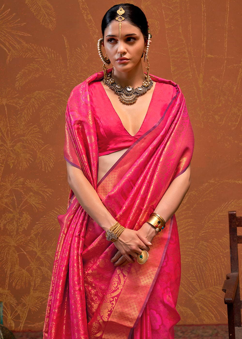 Pink Elegant Blended Silk Banarasi Saree with Blouse Piece – Timeless Traditional Charm