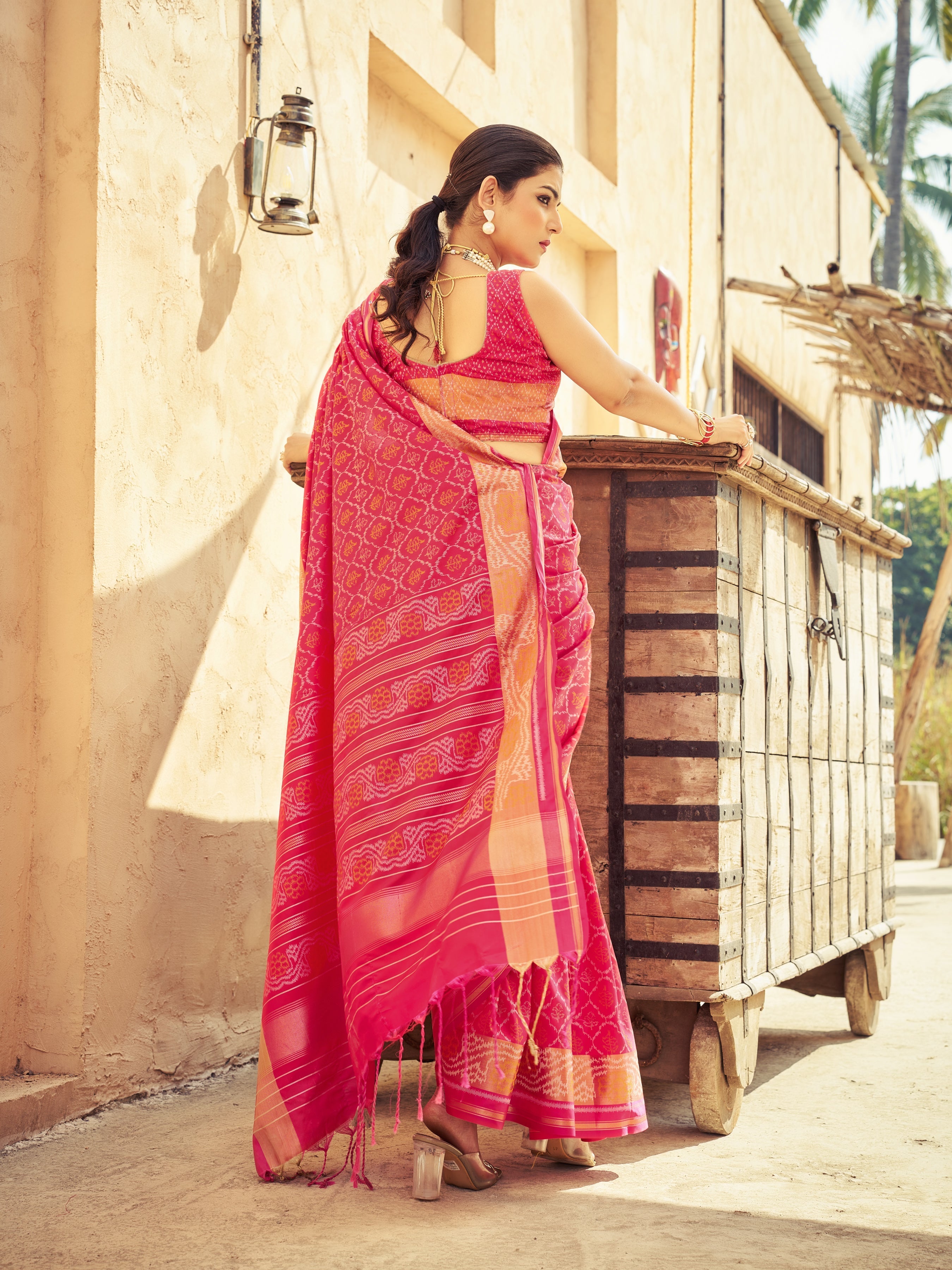 Pink Elegant Cotton Blend Saree Daily Wear