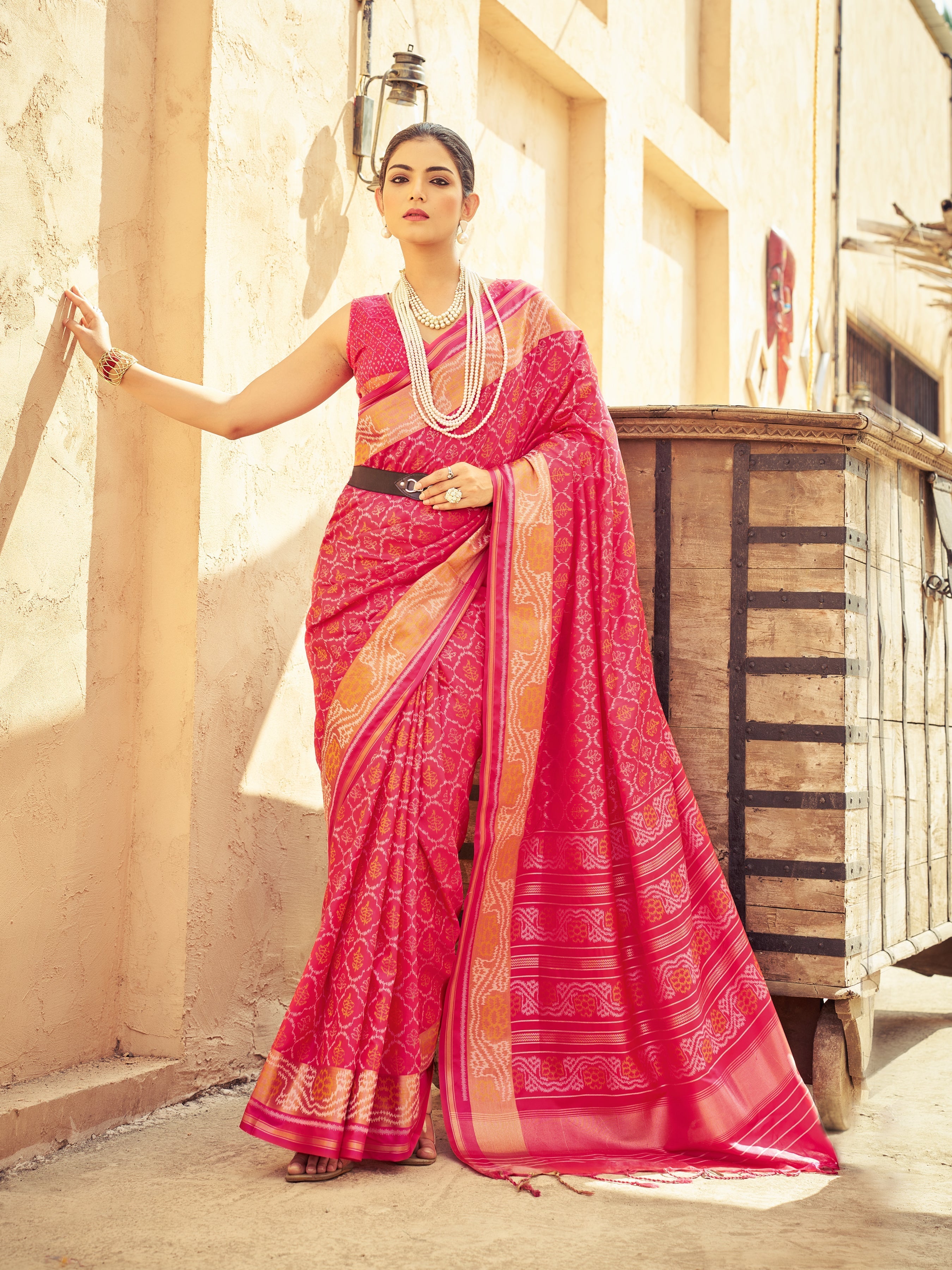 Pink Elegant Cotton Blend Saree Daily Wear