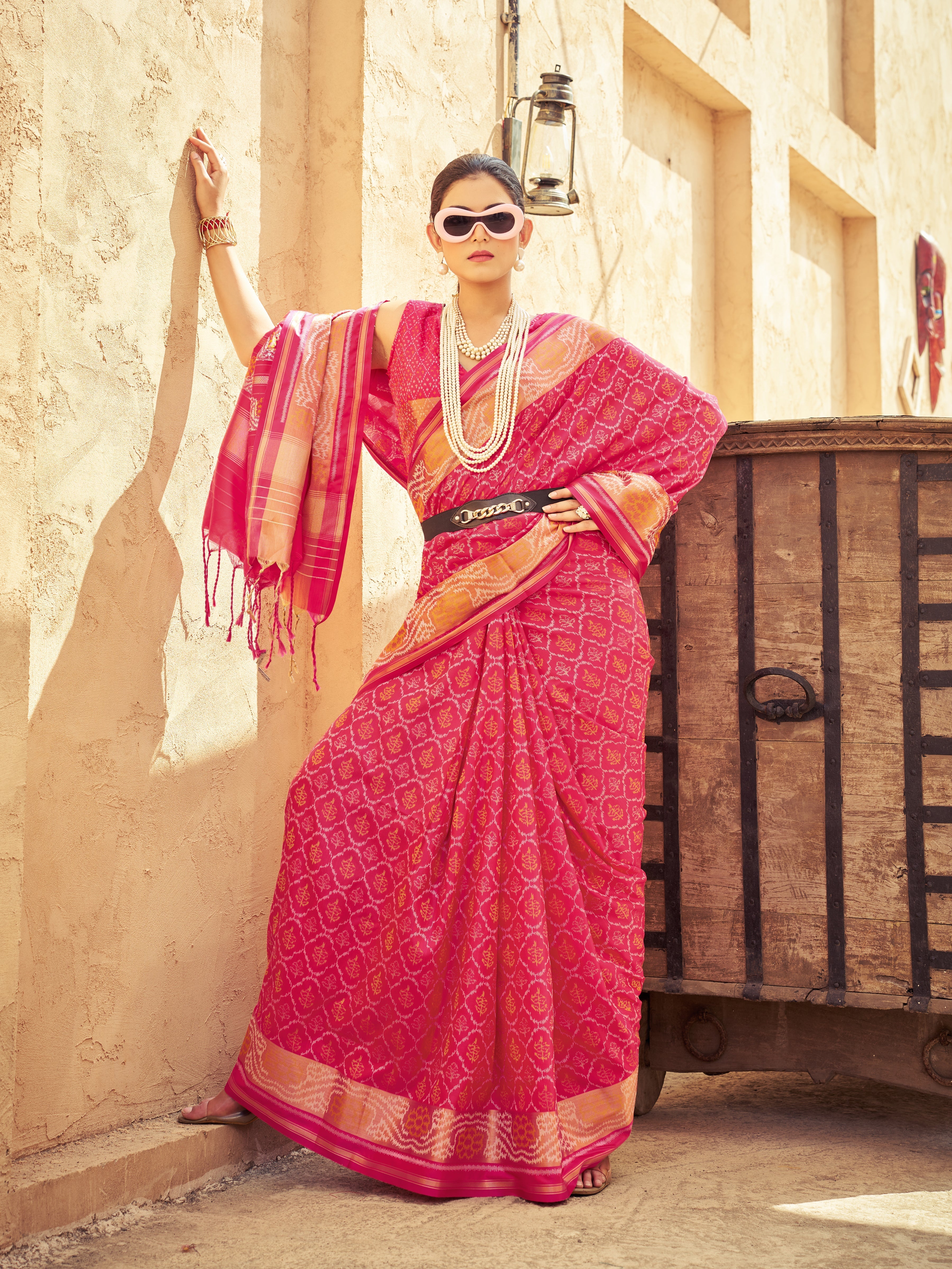 Pink Elegant Cotton Blend Saree Daily Wear