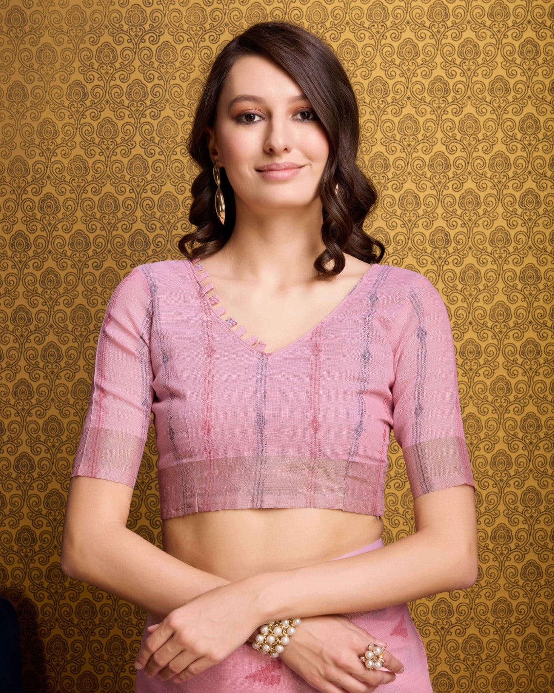 Pink Elegant & Gold-Toned Ikat Woven Saree with Zari Border
