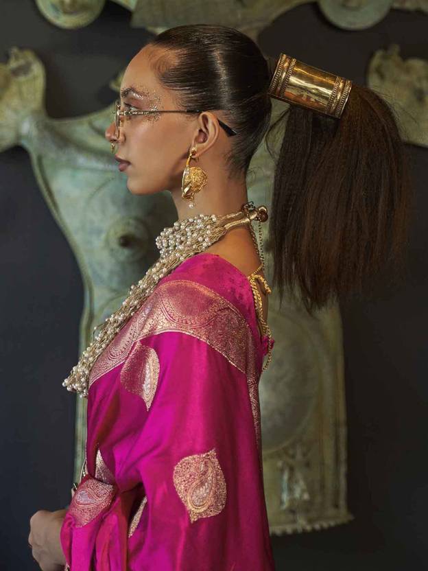 Pink Elegant Kanjivaram Silk Blend Saree with Unstitched Blouse Piece