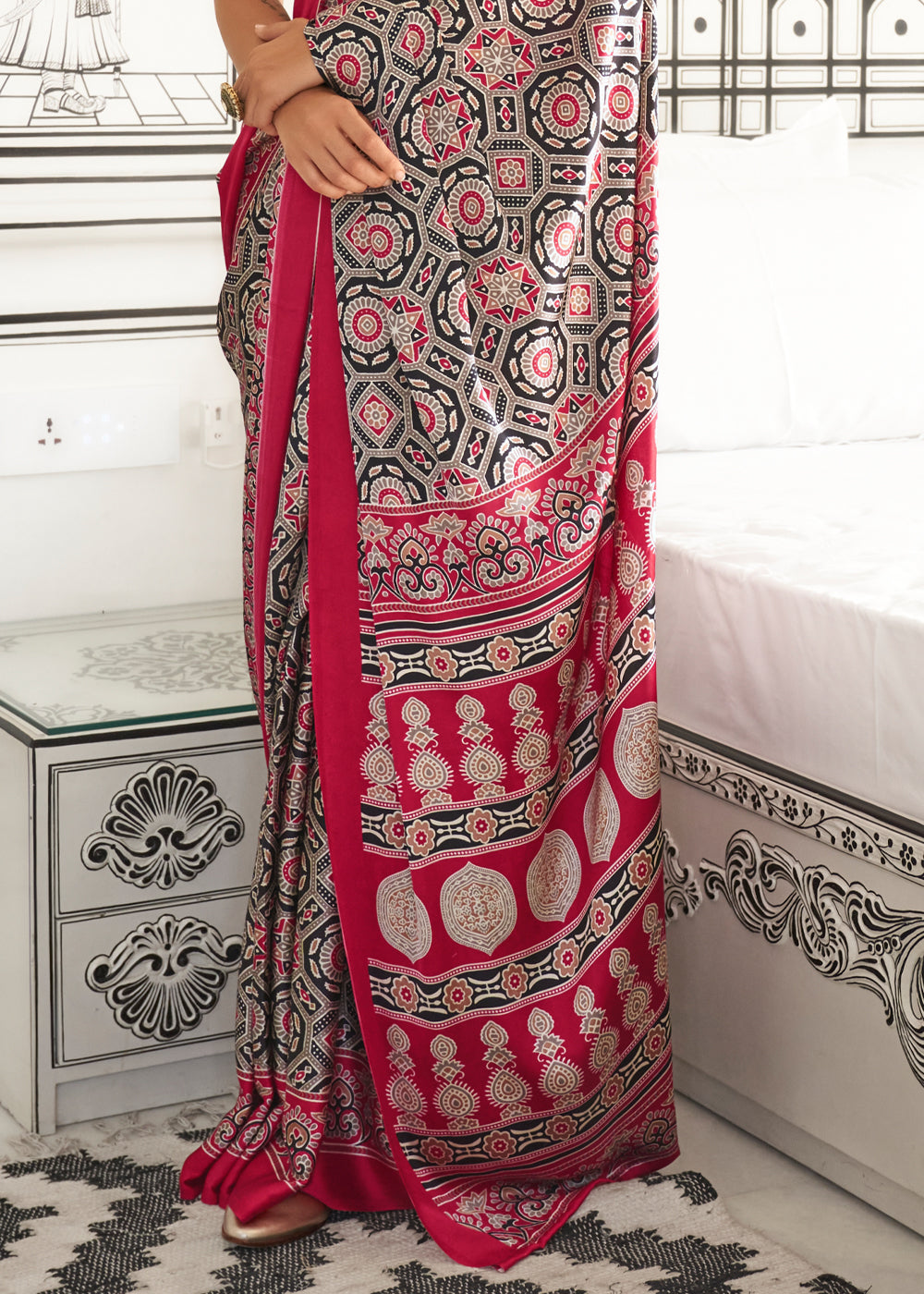 Pink Elegant Satin Crepe Saree – Luxurious & Graceful Drape