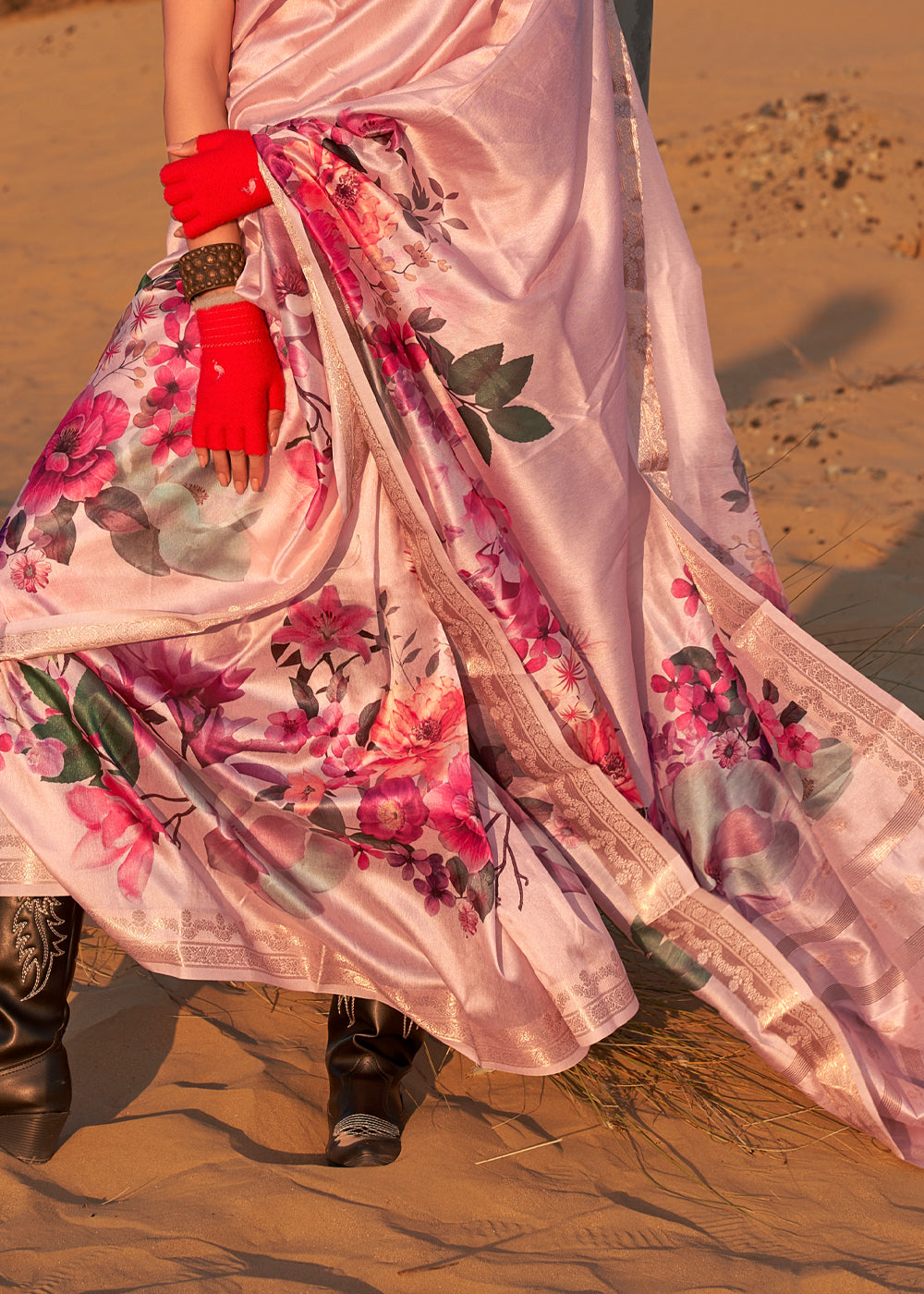 Pink Elegant Tussar Silk Blend Saree with Blouse Piece