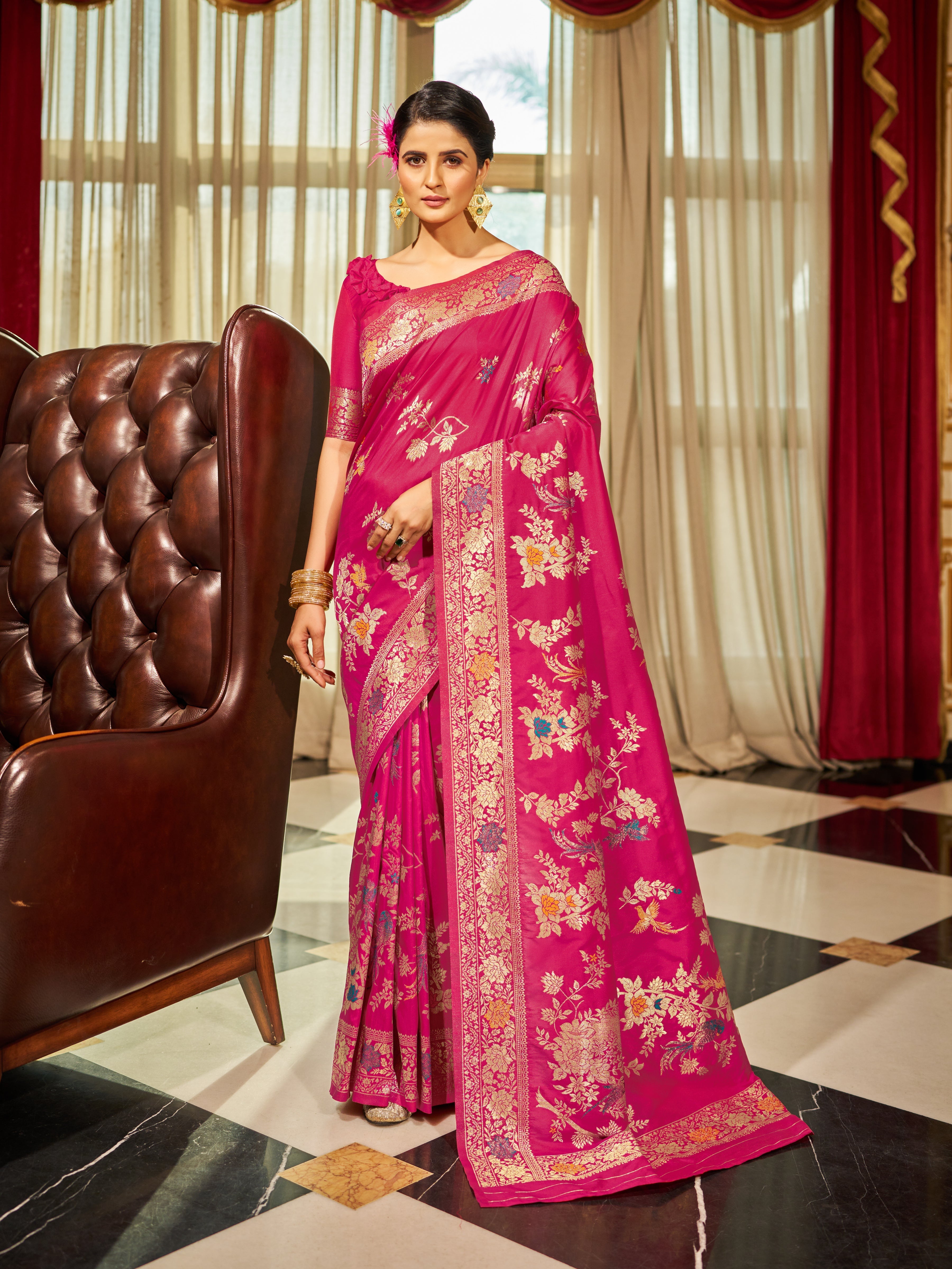 Pink Elegant Women's Pure Soft Banarasi Silk Paithani Saree with Intricate Zari Weaving