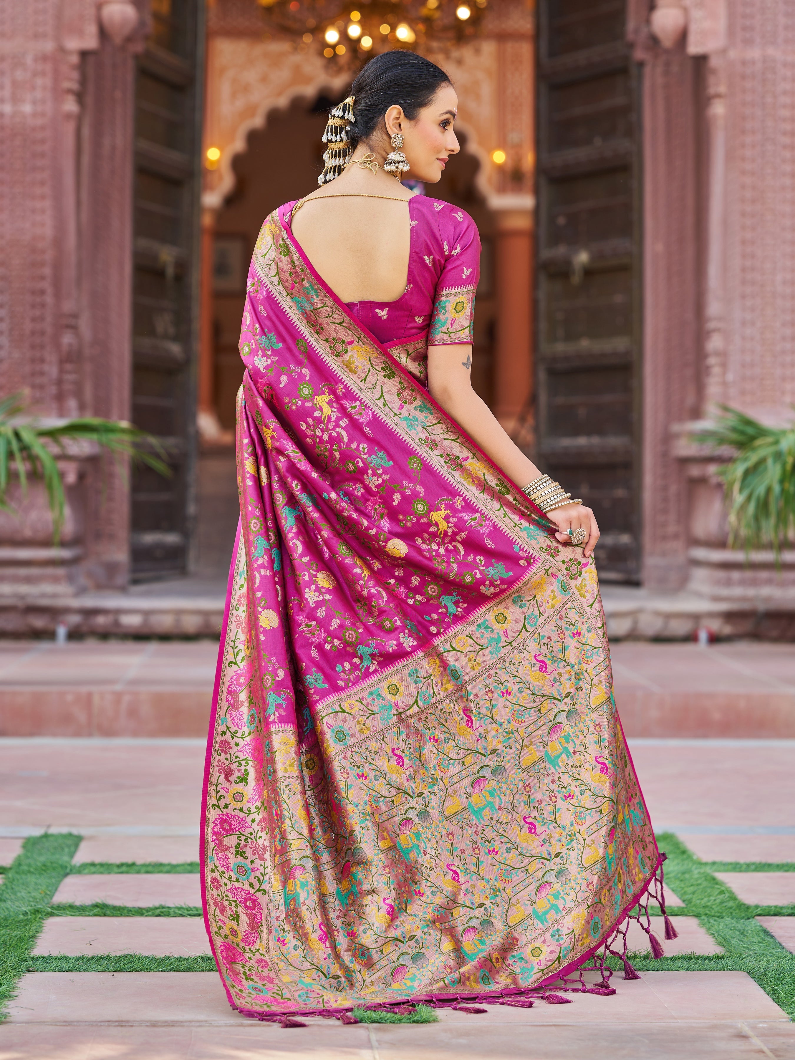 Pink Exquisite Banarasi Jacquard Art Silk Saree with Matching Border Blouse – Perfect for Weddings