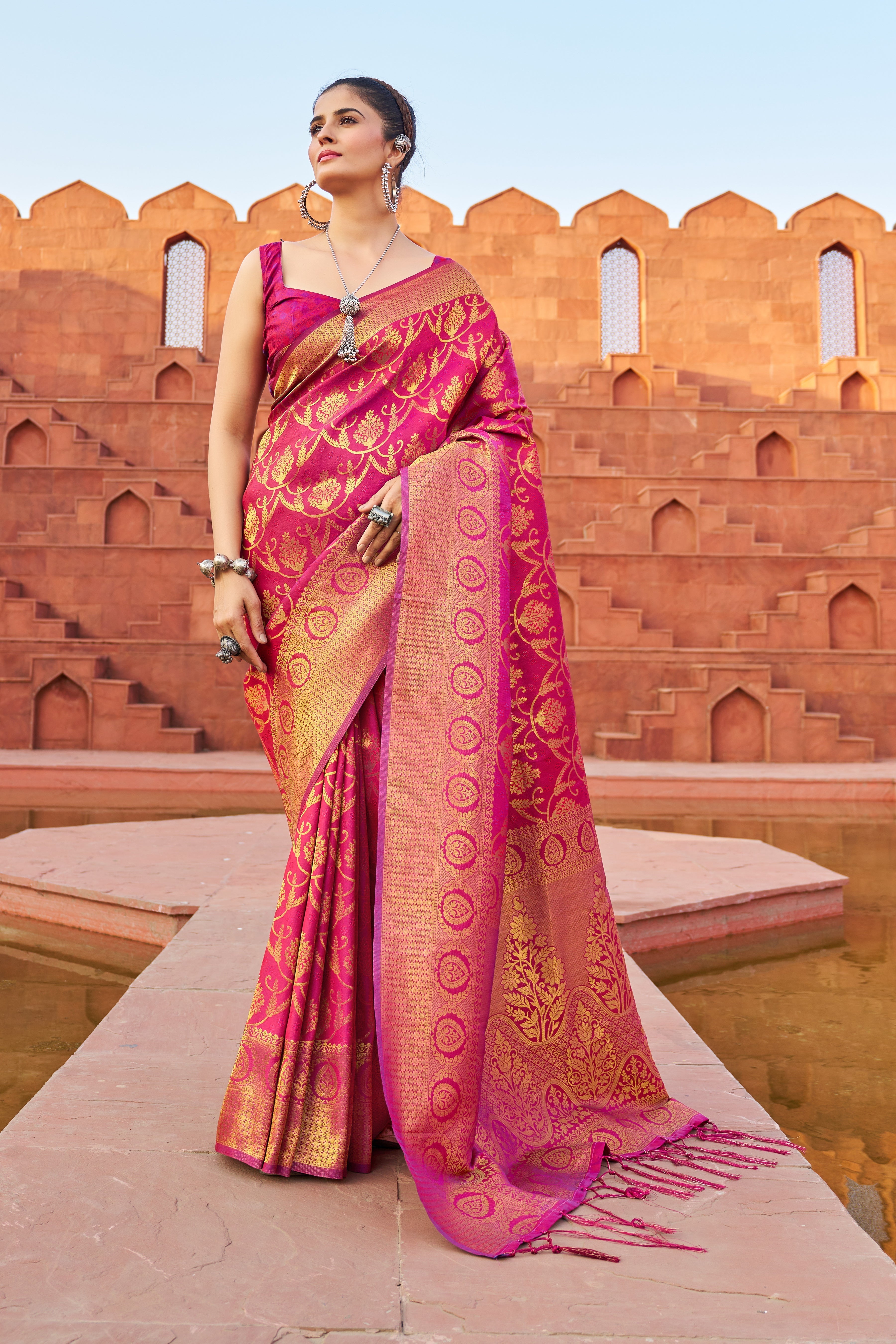 Pink Exquisite Litchi Silk Banarasi Saree with Zari Woven Design