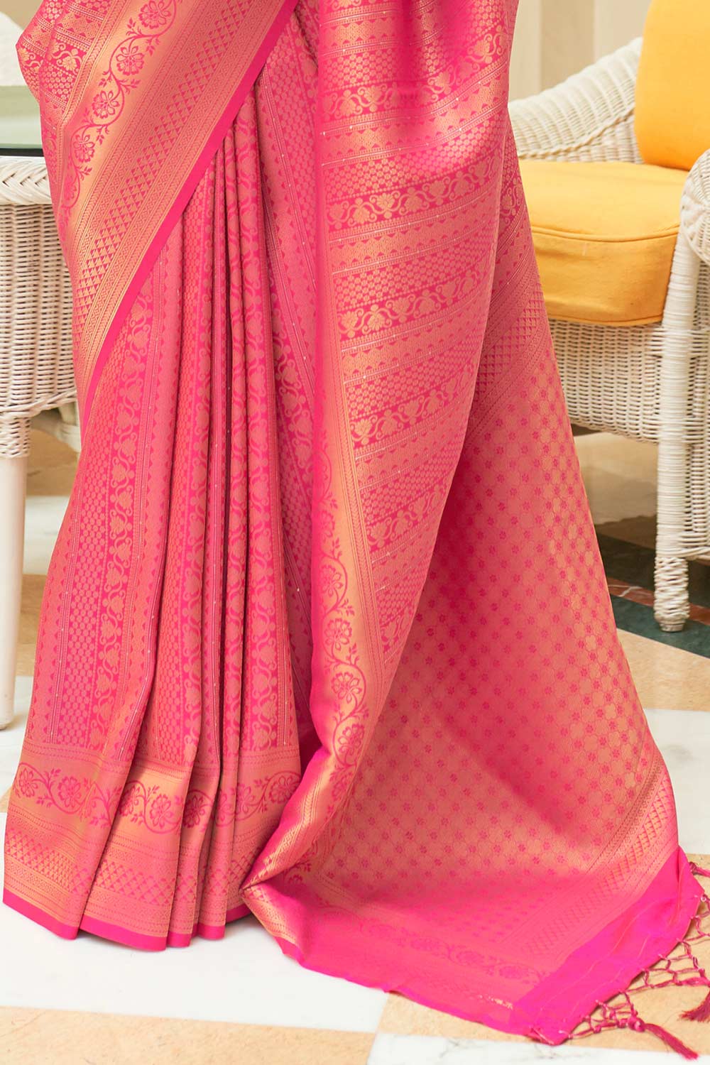 Pink Glossy Handloom Binny Silk Saree with Zari Weaving