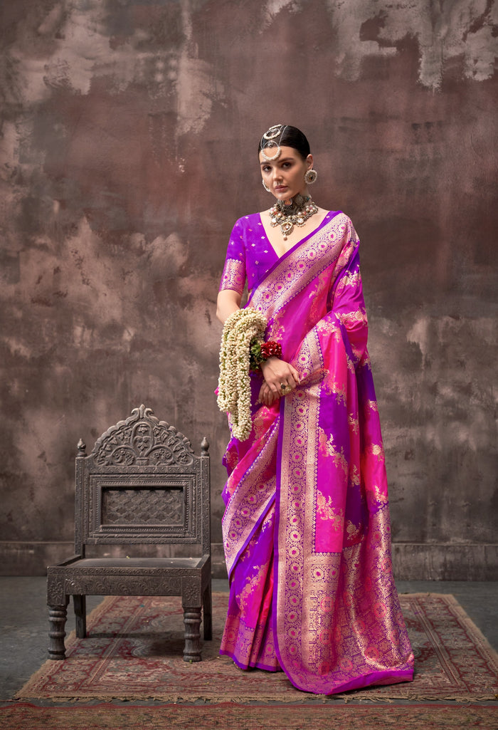 Pink Graceful Art Silk Printed Handloom Saree with Unstitched Blouse Piece