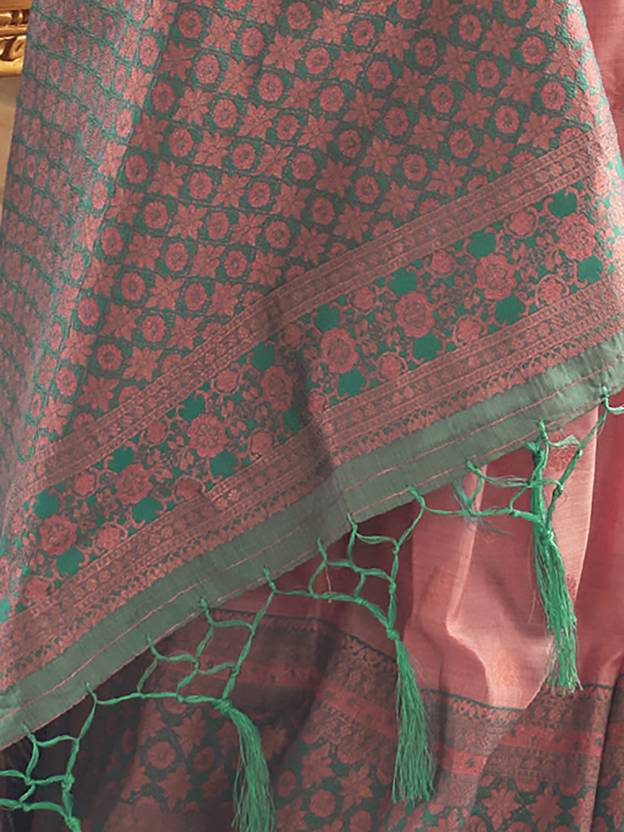 Pink Graceful Woven Banarasi Silk Blend Saree with Tassel Detailing