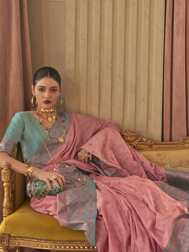 Pink Graceful Woven Banarasi Silk Blend Saree with Tassel Detailing
