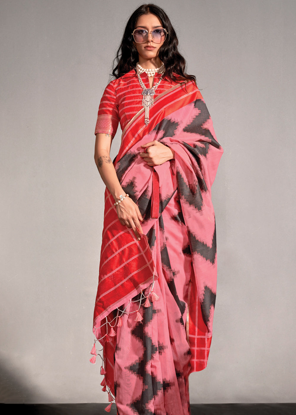 Pink Regal Banarasi Blended Silk Saree – Timeless Elegance for Grand Occasions