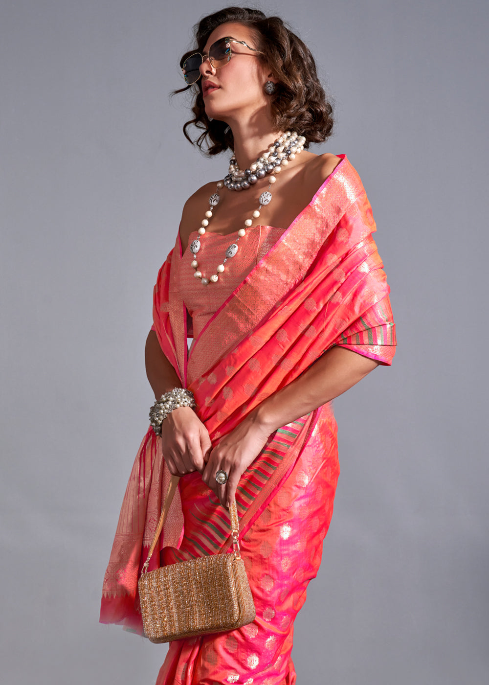 Pink Timeless Banarasi Blended Silk Saree with Intricate Design – Perfect for Grand Occasions