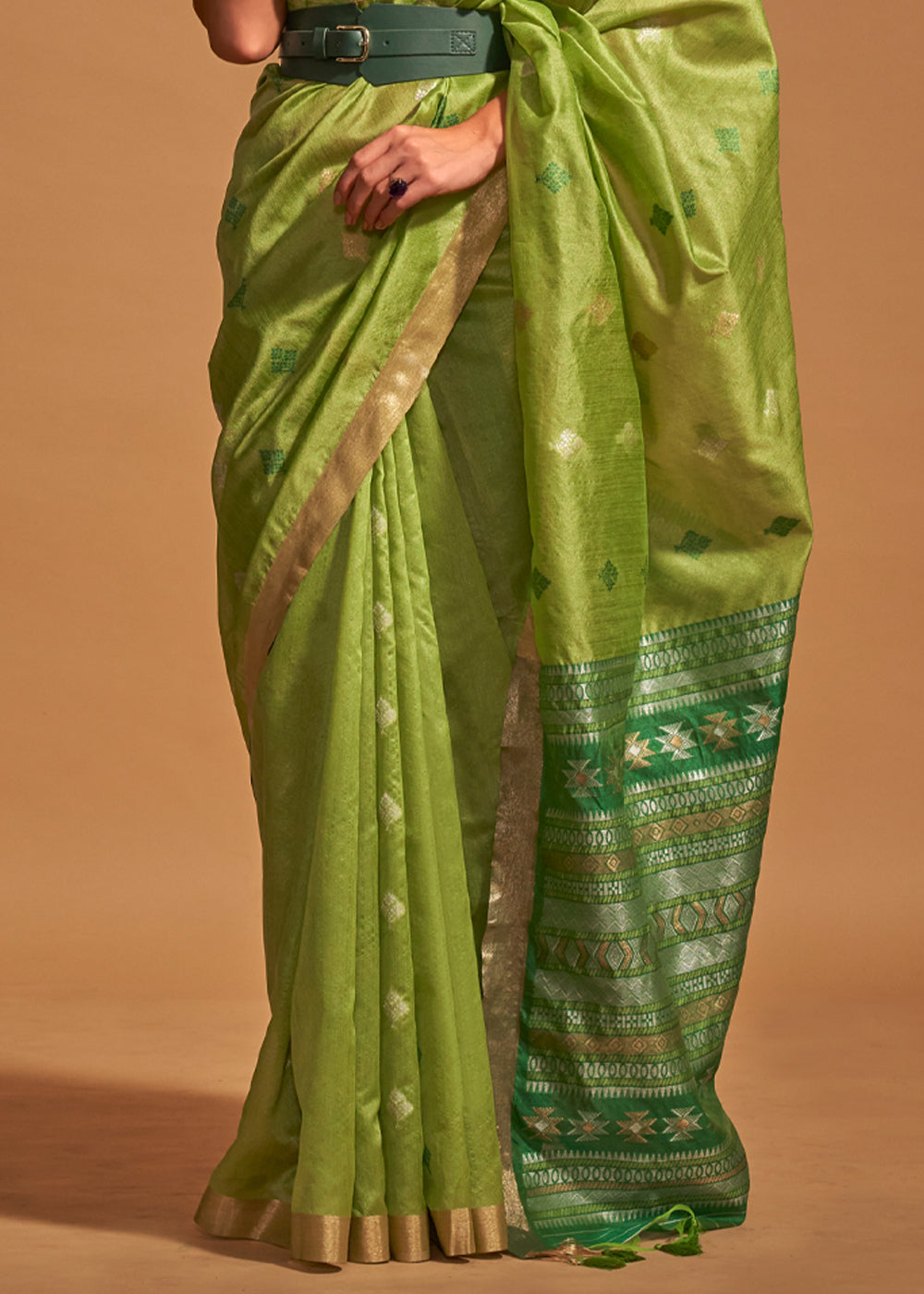 Pista Elegant Banarasi Blended Silk Saree with Intricate Timeless Design – Ideal for Grand Occasions