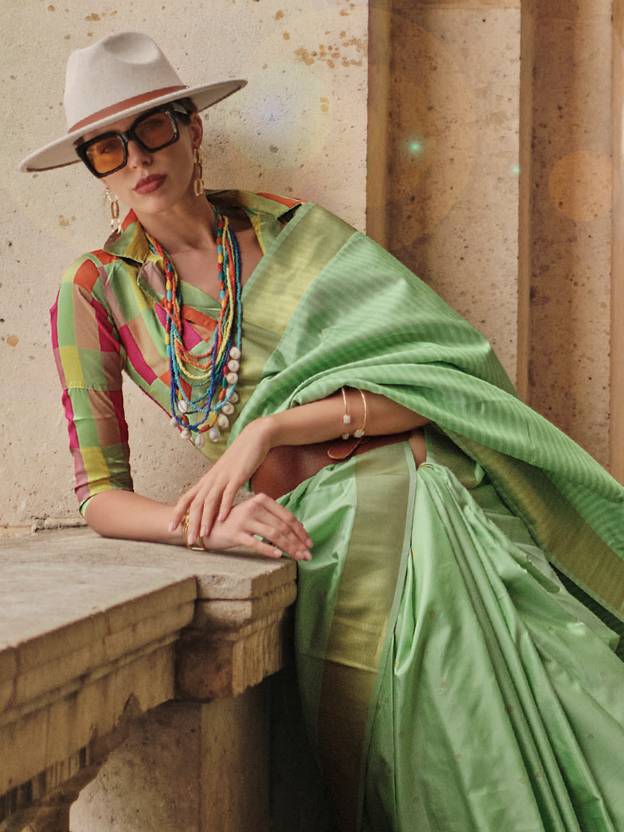 Pista Elegant Banarasi Silk Blend Saree with Tassel Detailing – Unstitched Blouse Piece