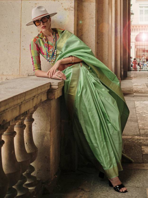 Pista Elegant Banarasi Silk Blend Saree with Tassel Detailing – Unstitched Blouse Piece