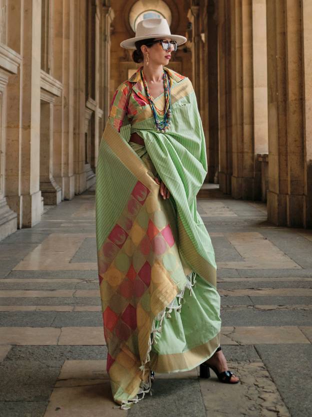 Pista Elegant Banarasi Silk Blend Saree with Tassel Detailing – Unstitched Blouse Piece