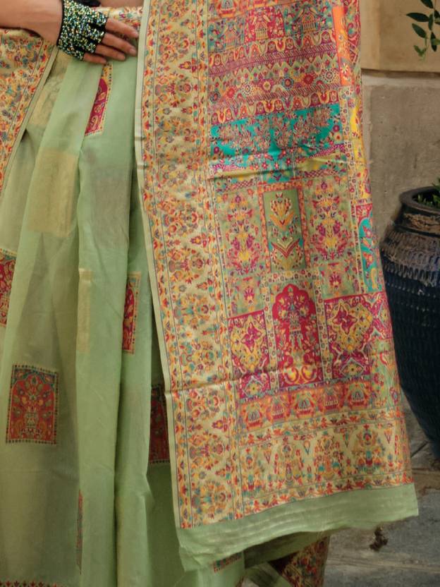 Pista Elegant Banarasi Silk Blend Woven Saree with Unstitched Blouse Piece