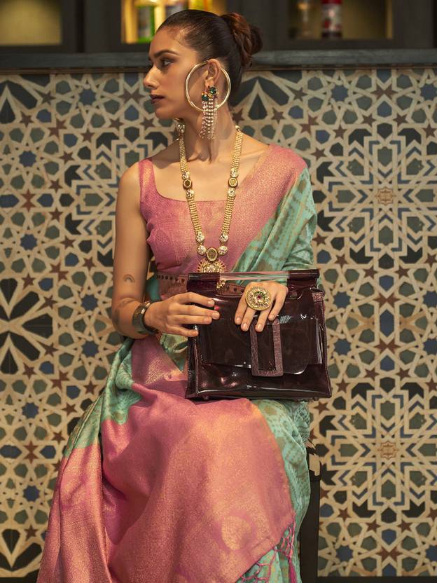 Pista Traditional Woven Kanjivaram Silk Blend Saree – Elegant & Versatile for All Occasions