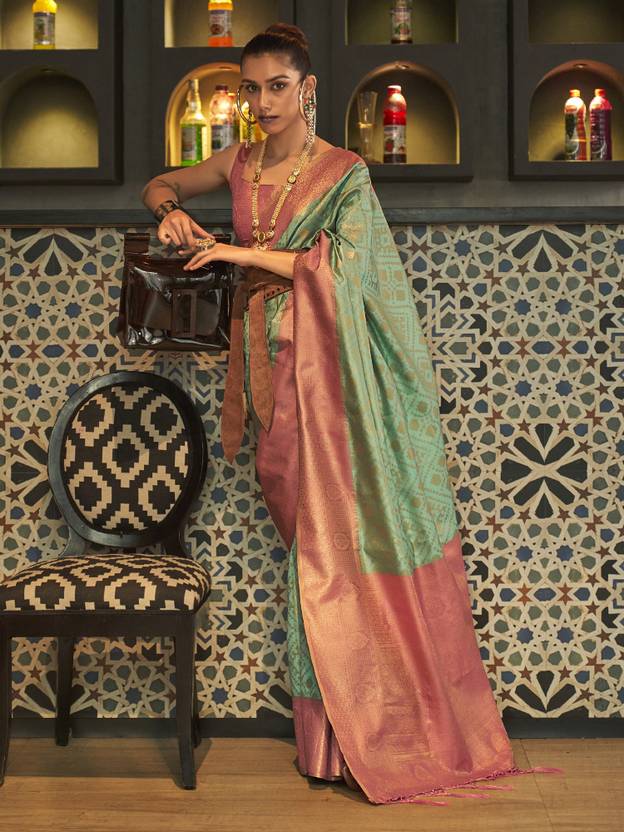 Pista Traditional Woven Kanjivaram Silk Blend Saree – Elegant & Versatile for All Occasions