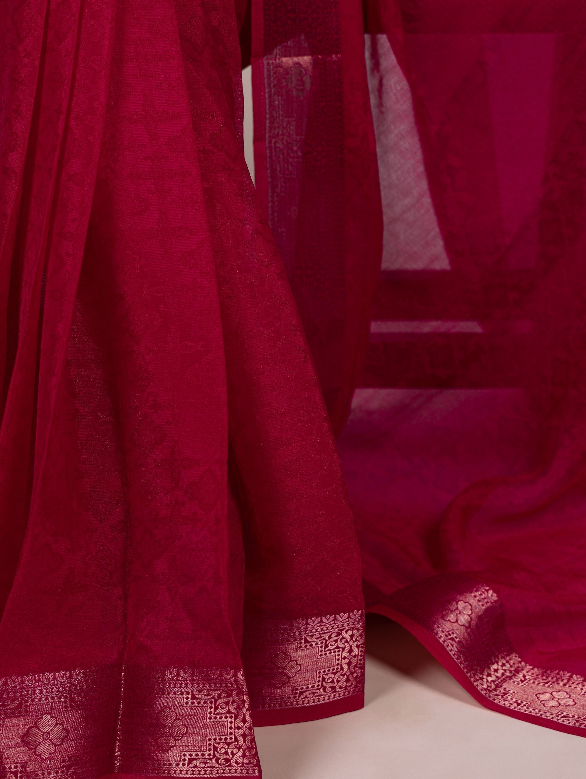 Poly Shimmer Zari Weaving Saree with Matching Unstitched Blouse Piece – Festive & Wedding Party Wear Saree for Women
