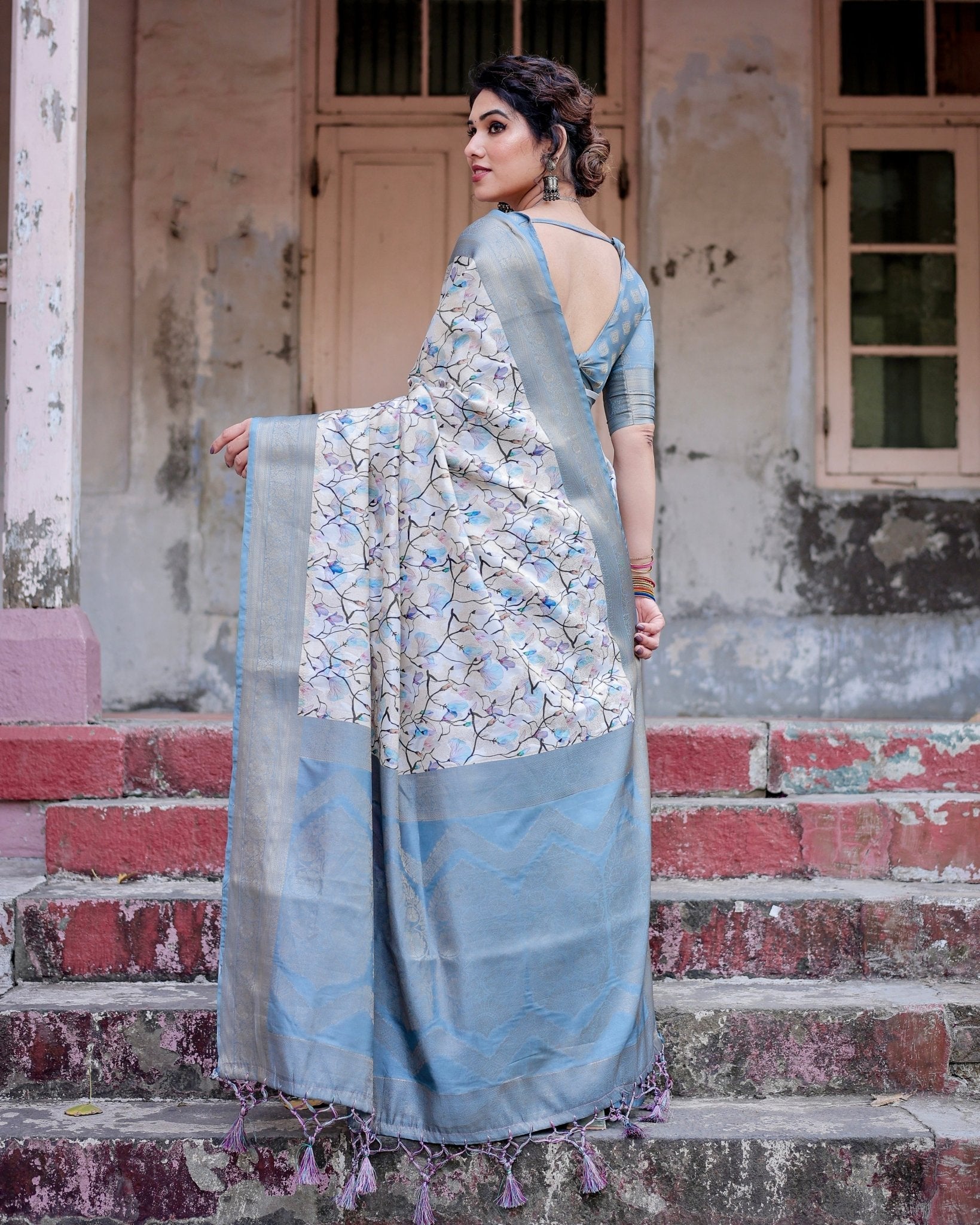 Elegant Light Blue Banarasi Silk Saree with Floral Design and Zari Weaved Pallu