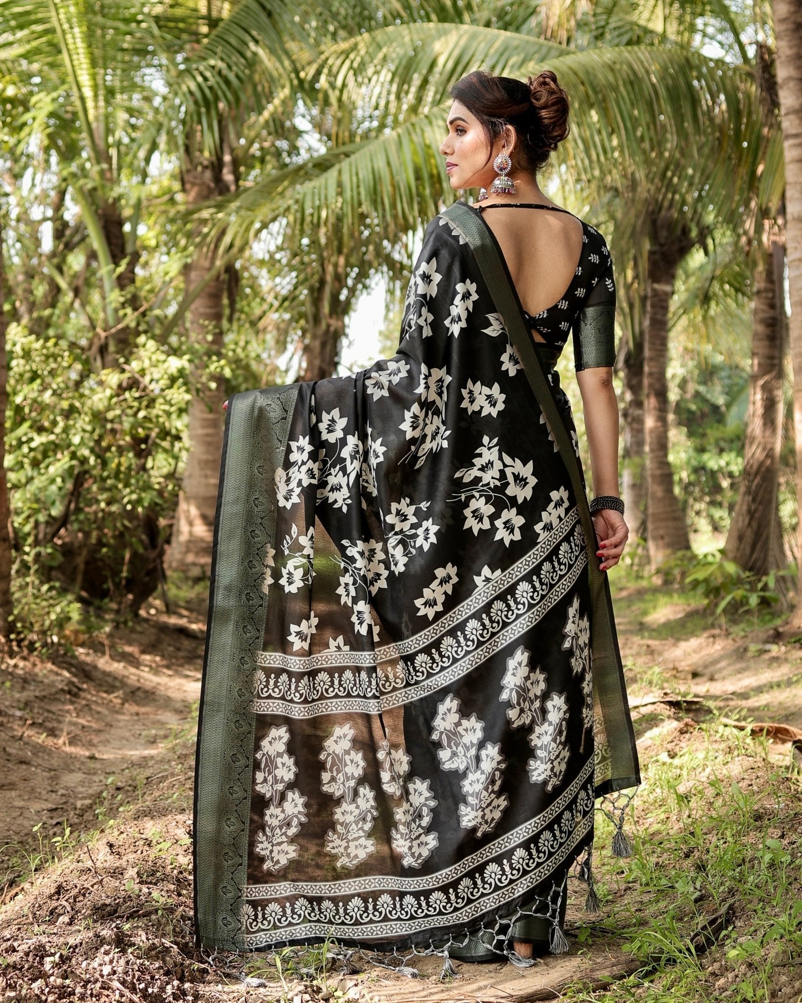 Elegant Black Tussar Silk Saree with Zari Embellished Border and Bold Floral Pallu