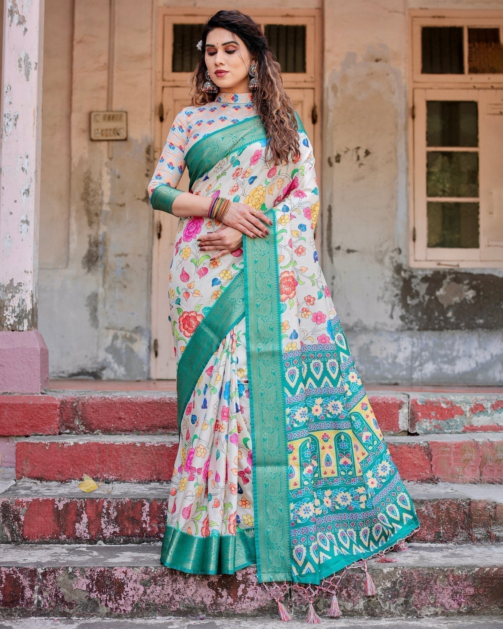 Elegant Multicolor Floral Digital Print Saree with Ornate Green Border and Artistic Pallu