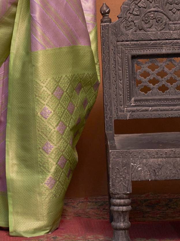 Purple Elegant Banarasi Silk Blend Saree with Unstitched Blouse