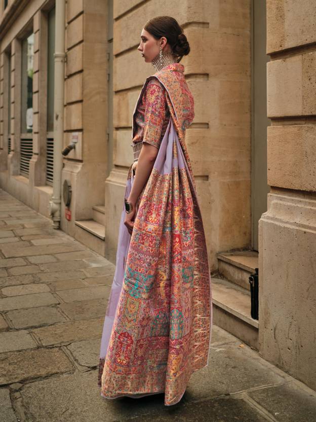 Purple Elegant Banarasi Silk Blend Woven Saree with Unstitched Blouse Piece