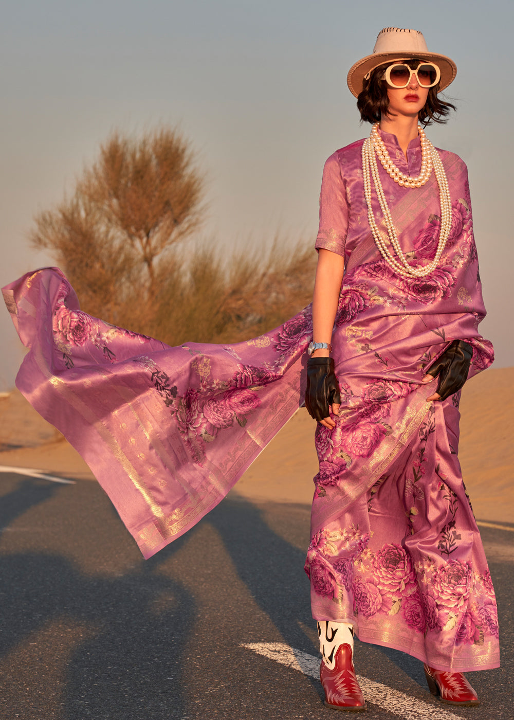 Purple Elegant Tussar Silk Blend Saree with Blouse Piece