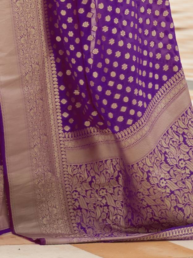 Purple Graceful Georgette Saree with Unstitched Blouse Piece