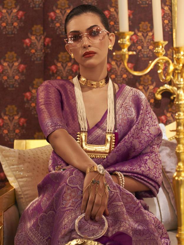 Purple Graceful Kanjivaram Silk Blend Saree – Woven Design