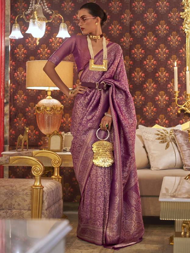 Purple Graceful Kanjivaram Silk Blend Saree – Woven Design