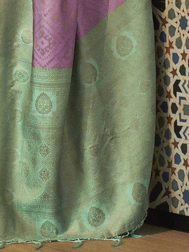 Purple Traditional Woven Kanjivaram Silk Blend Saree – Elegant & Versatile for All Occasions