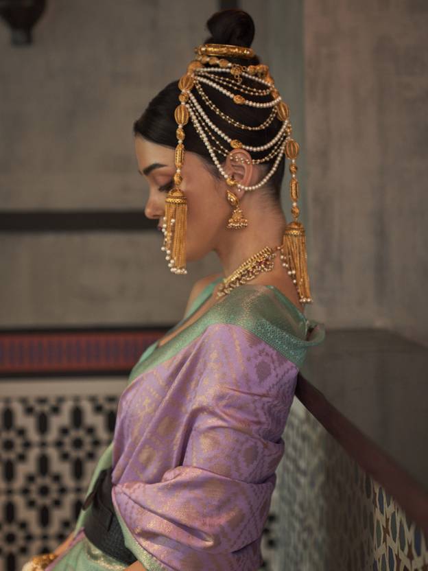 Purple Traditional Woven Kanjivaram Silk Blend Saree – Elegant & Versatile for All Occasions